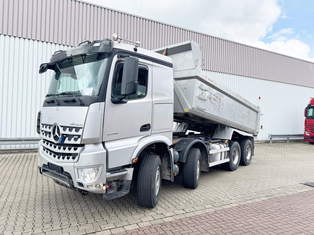 Mercedes-Benz Arocs 3258 LK 8x4/4 Arocs 3258 LK 8x4/4, Retarder, Bi-Xenon, Stahlmulde ca. 14m³, hydr. Heckklappenöffnung - Внедорожный самосвал: фото 1 Mercedes-Benz Arocs 3258 LK 8x4/4 Arocs 3258 LK 8x4/4, Retarder, Bi-Xenon, Stahlmulde ca. 14m³, hydr. Heckklappenöffnung - Внедорожный самосвал: фото 1