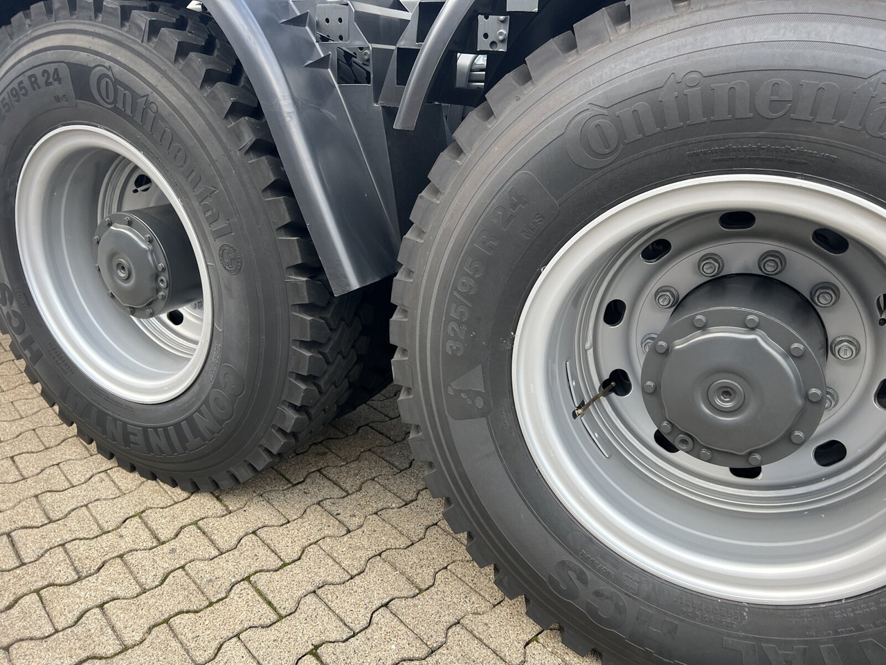 Mercedes-Benz Arocs 4151 AK 8x8/4 Arocs 4151 AK 8x8/4, Grounder - Грузовик-шасси: фото 4 Mercedes-Benz Arocs 4151 AK 8x8/4 Arocs 4151 AK 8x8/4, Grounder - Грузовик-шасси: фото 4