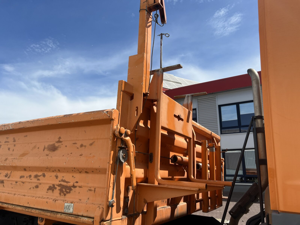 Mercedes-Benz Atego 1823 AK 4x4 Atego 1823 AK 4x4 - Самосвал: фото 3 Mercedes-Benz Atego 1823 AK 4x4 Atego 1823 AK 4x4 - Самосвал: фото 3