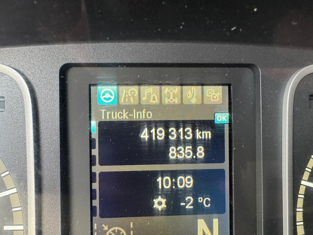 Mercedes-Benz Atego 824 L 4x2 Atego 824 L 4x2, Motorabtrieb, City-Abroller - Крюковой мультилифт: фото 5 Mercedes-Benz Atego 824 L 4x2 Atego 824 L 4x2, Motorabtrieb, City-Abroller - Крюковой мультилифт: фото 5