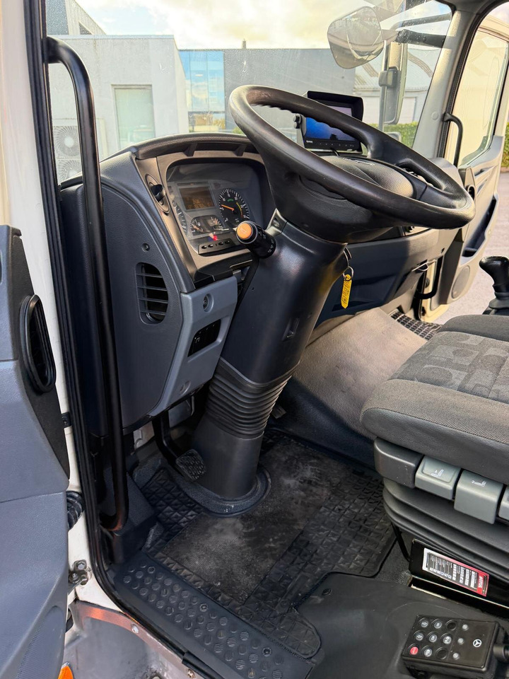 Mercedes-Benz Atego Atego 816 4 x 2 - Грузовик бортовой/ Платформа: фото 5 Mercedes-Benz Atego Atego 816 4 x 2 - Грузовик бортовой/ Платформа: фото 5