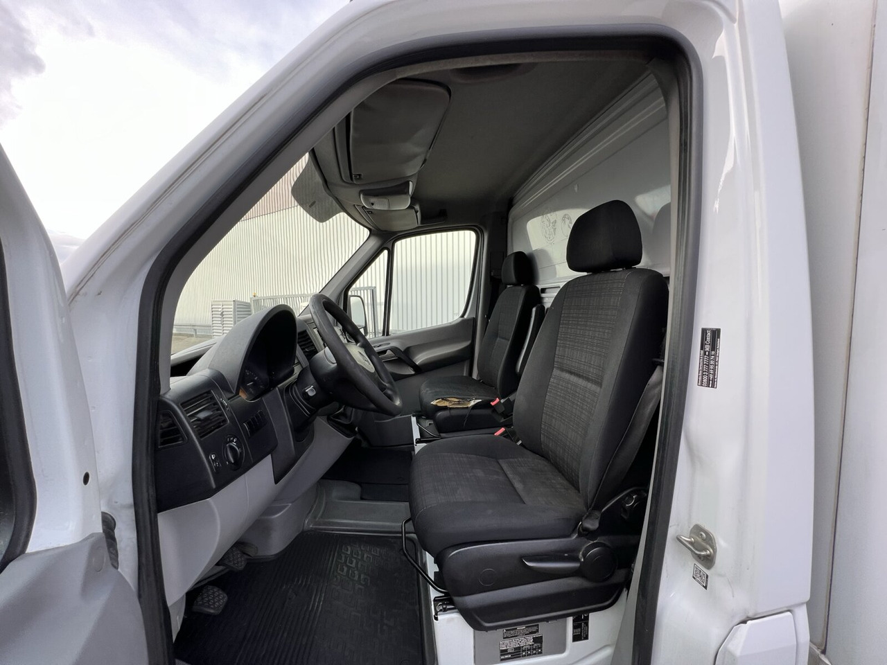 Mercedes-Benz Sprinter 314 CDI 4x2 Sprinter 314 CDI 4x2, 5x Vorhanden! - Фургон с закрытым кузовом: фото 3 Mercedes-Benz Sprinter 314 CDI 4x2 Sprinter 314 CDI 4x2, 5x Vorhanden! - Фургон с закрытым кузовом: фото 3