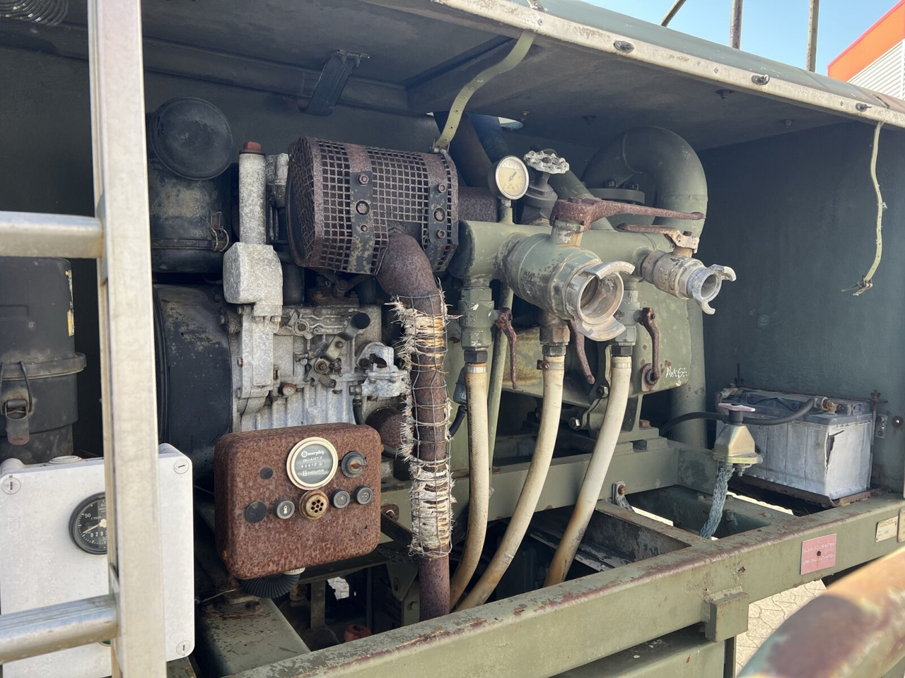 Грузовик-цистерна Renault Midliner S170 4x4 Midliner S170 4x4, 6000l Wassertank: фото 15 Грузовик-цистерна Renault Midliner S170 4x4 Midliner S170 4x4, 6000l Wassertank: фото 15