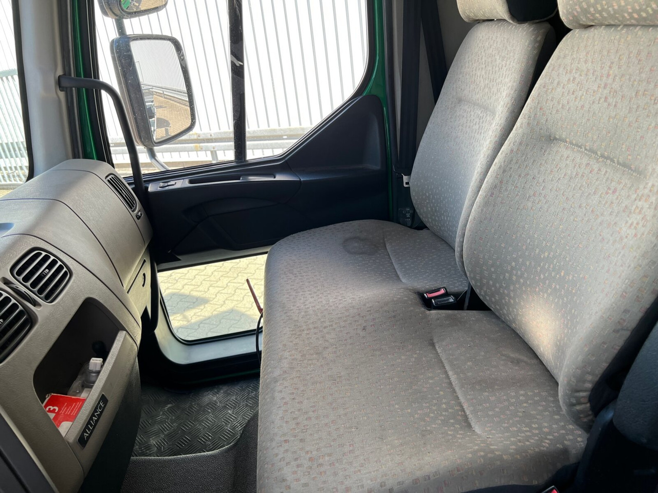 Renault Midlum 220.12 4x2 Midlum 220.12 4x2, BDF verschiedene Größen - Грузовик-шасси: фото 5 Renault Midlum 220.12 4x2 Midlum 220.12 4x2, BDF verschiedene Größen - Грузовик-шасси: фото 5