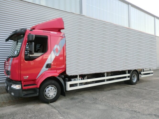 Renault Midlum 220 DXi 4x2 Chassi Länge 7,5 m - Грузовик-шасси: фото 1 Renault Midlum 220 DXi 4x2 Chassi Länge 7,5 m - Грузовик-шасси: фото 1
