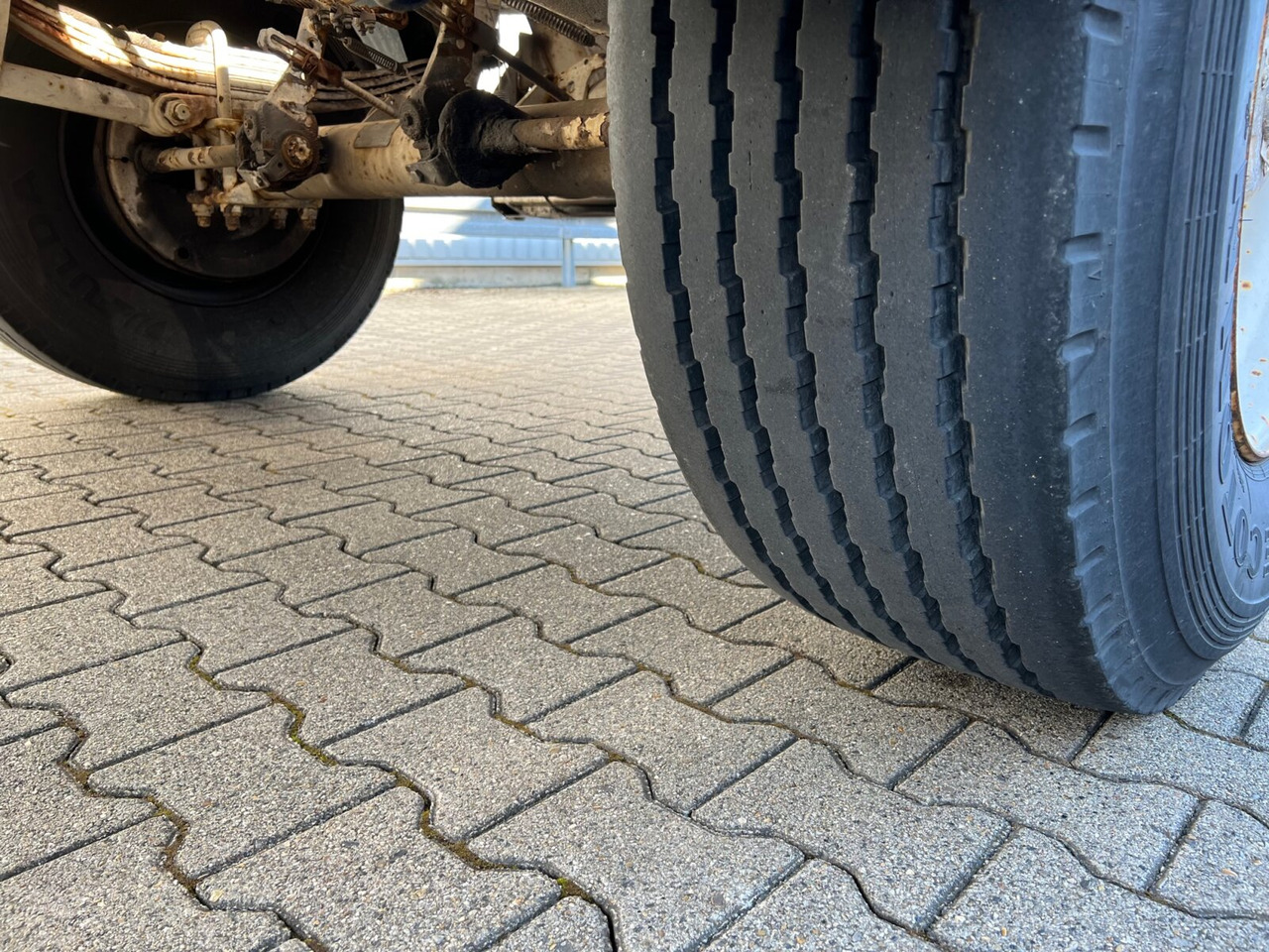 SA 18 Fäkalienanhänger Kramer, SA 18 Fäkalienanhänger, ca. 10.000l - Прицеп-цистерна: фото 3 SA 18 Fäkalienanhänger Kramer, SA 18 Fäkalienanhänger, ca. 10.000l - Прицеп-цистерна: фото 3