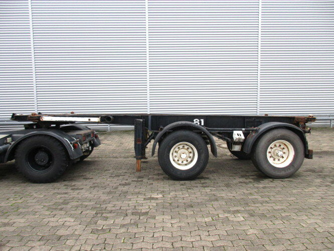 SC 24-36 - Полуприцеп-контейнеровоз/ Сменный кузов: фото 2 SC 24-36 - Полуприцеп-контейнеровоз/ Сменный кузов: фото 2