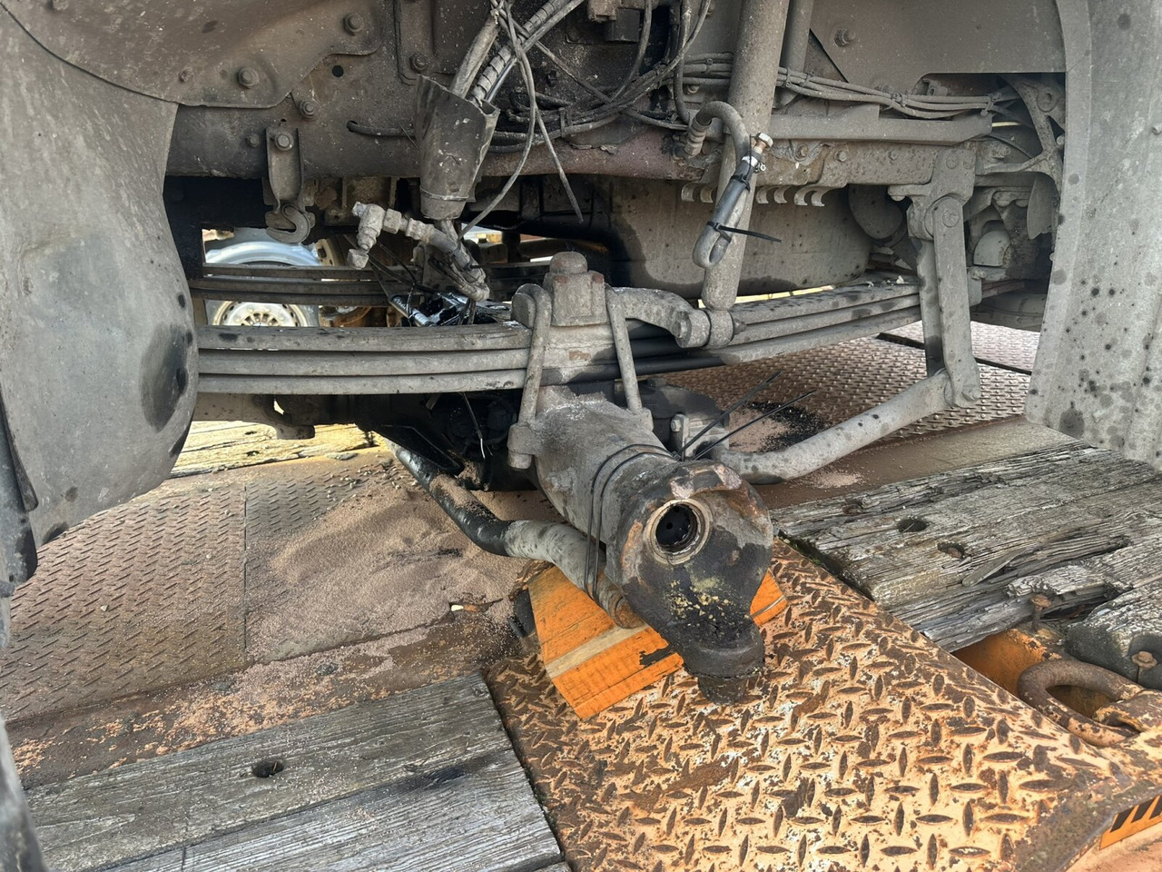 Scania 124C 400 6x6 124C 400 6x6 - Самосвал: фото 3 Scania 124C 400 6x6 124C 400 6x6 - Самосвал: фото 3