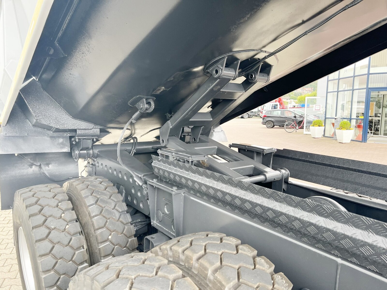 Tatra Phoenix 8x8 Phoenix 8x8, Stahlmulde ca. 22m³, hydr. Heckklappe - Внедорожный самосвал: фото 2 Tatra Phoenix 8x8 Phoenix 8x8, Stahlmulde ca. 22m³, hydr. Heckklappe - Внедорожный самосвал: фото 2