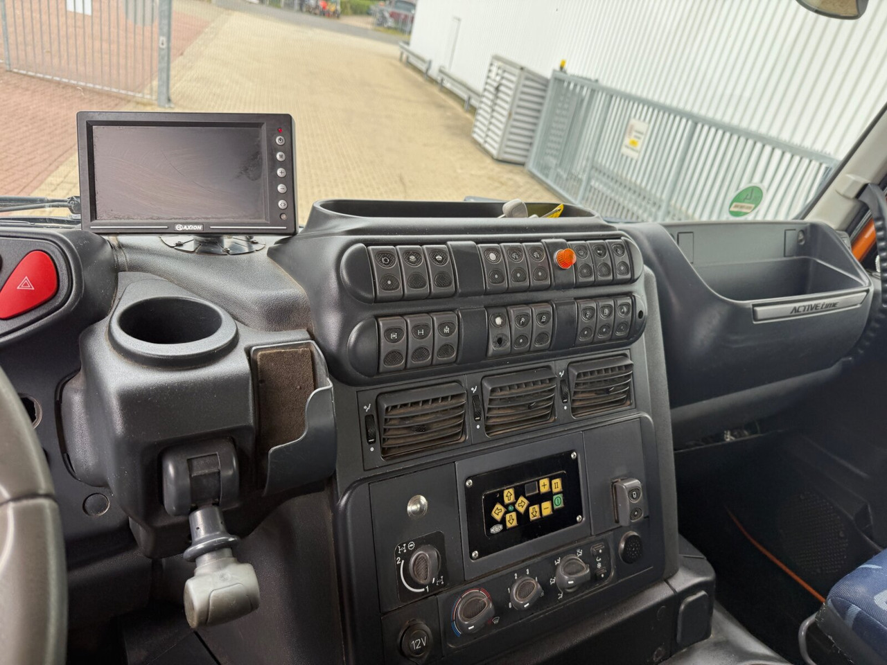 Trakker AT190T33W/P 4x4 Trakker AT190T33W/P 4x4, Winterdienstausstattung - Крюковой мультилифт: фото 4 Trakker AT190T33W/P 4x4 Trakker AT190T33W/P 4x4, Winterdienstausstattung - Крюковой мультилифт: фото 4