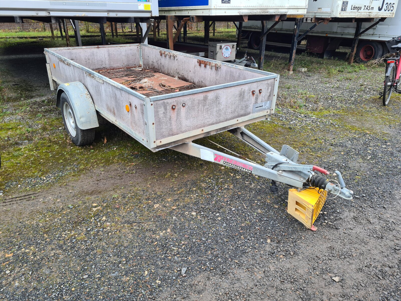 Trebbiner Anh Pritsche TREBBINER FAHRZEUGWERK, 1.500 kg - Прицеп для легкового автомобиля: фото 1 Trebbiner Anh Pritsche TREBBINER FAHRZEUGWERK, 1.500 kg - Прицеп для легкового автомобиля: фото 1