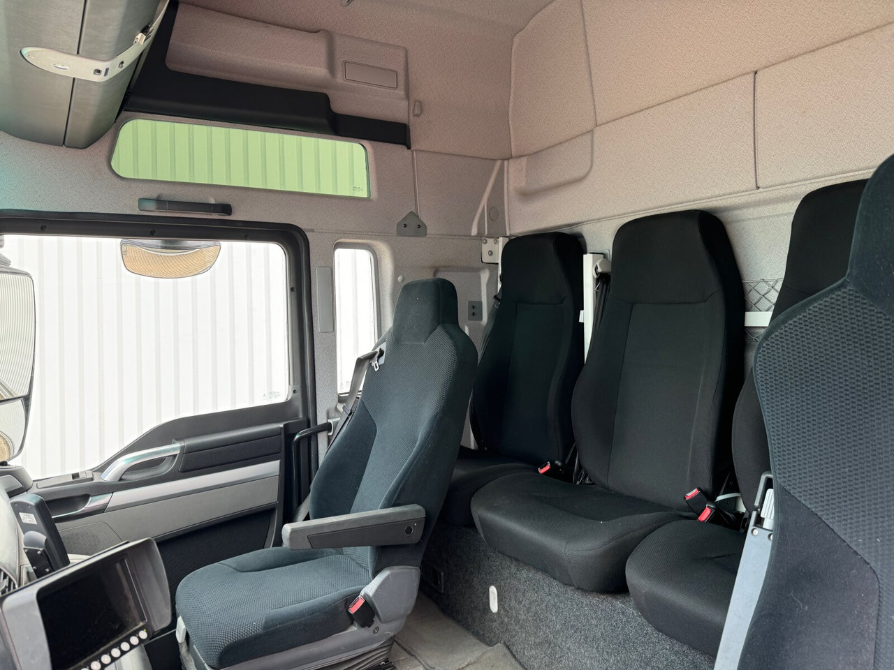 MAN TGX 18.400 4X2 BLS TGX 18.400 4X2 BLS, Fahrschule, 5 Sitzer - Тягач: фото 5 MAN TGX 18.400 4X2 BLS TGX 18.400 4X2 BLS, Fahrschule, 5 Sitzer - Тягач: фото 5