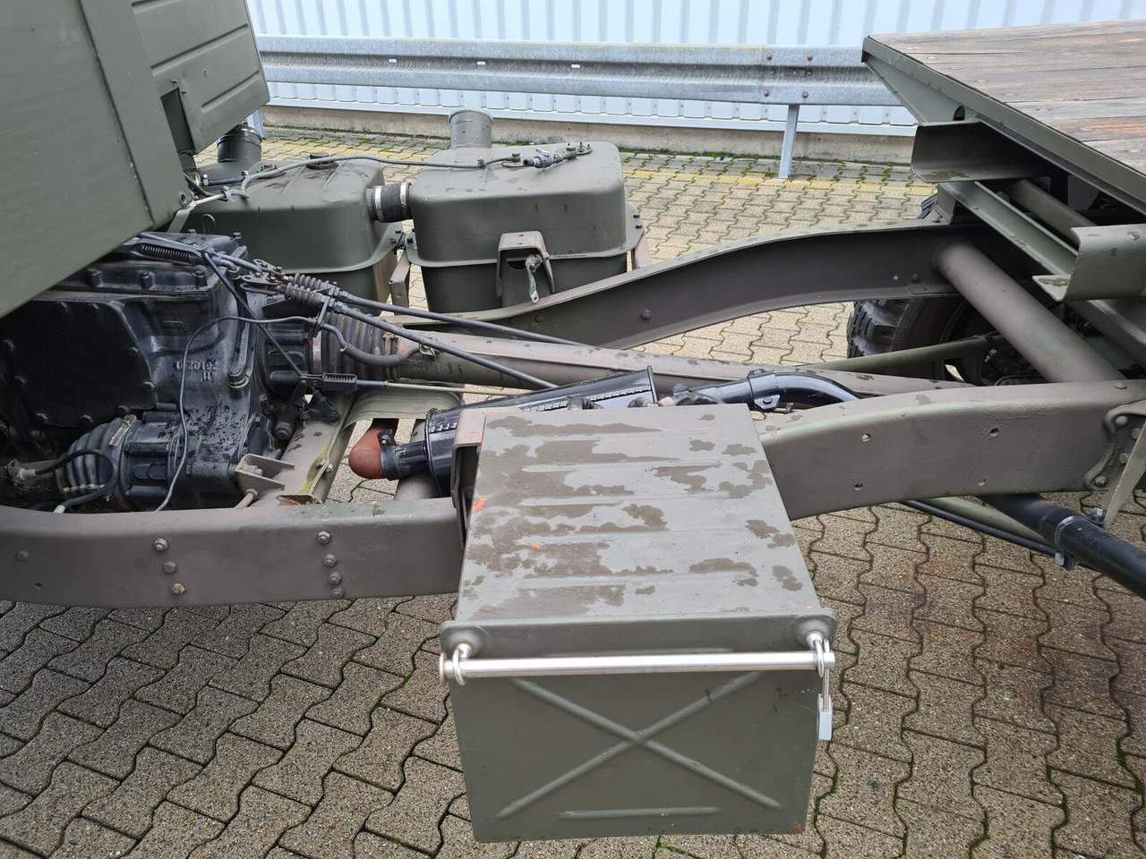 Unimog 404 4x4 S Cabrio 404 4x4 S Cabrio, Benziner - Грузовик бортовой/ Платформа: фото 3 Unimog 404 4x4 S Cabrio 404 4x4 S Cabrio, Benziner - Грузовик бортовой/ Платформа: фото 3