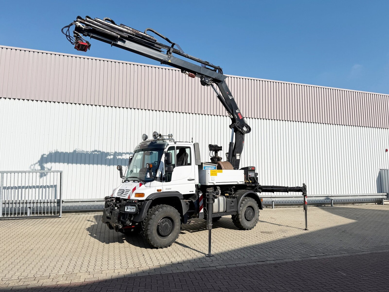 Мобильный кран Unimog U400 4x4 U400 4x4, Frontzapfwelle, Heckkran Hiab XS 144-E4 HiDuo, Seilwinde, Funk: фото 8 Мобильный кран Unimog U400 4x4 U400 4x4, Frontzapfwelle, Heckkran Hiab XS 144-E4 HiDuo, Seilwinde, Funk: фото 8