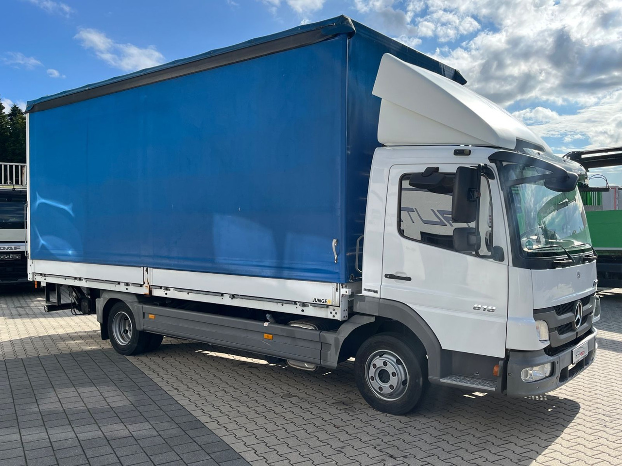 Mercedes-Benz Atego 818 Klima Sperre 74100KM 2,70 Ladehöhe - Тентованный фургон: фото 2 Mercedes-Benz Atego 818 Klima Sperre 74100KM 2,70 Ladehöhe - Тентованный фургон: фото 2