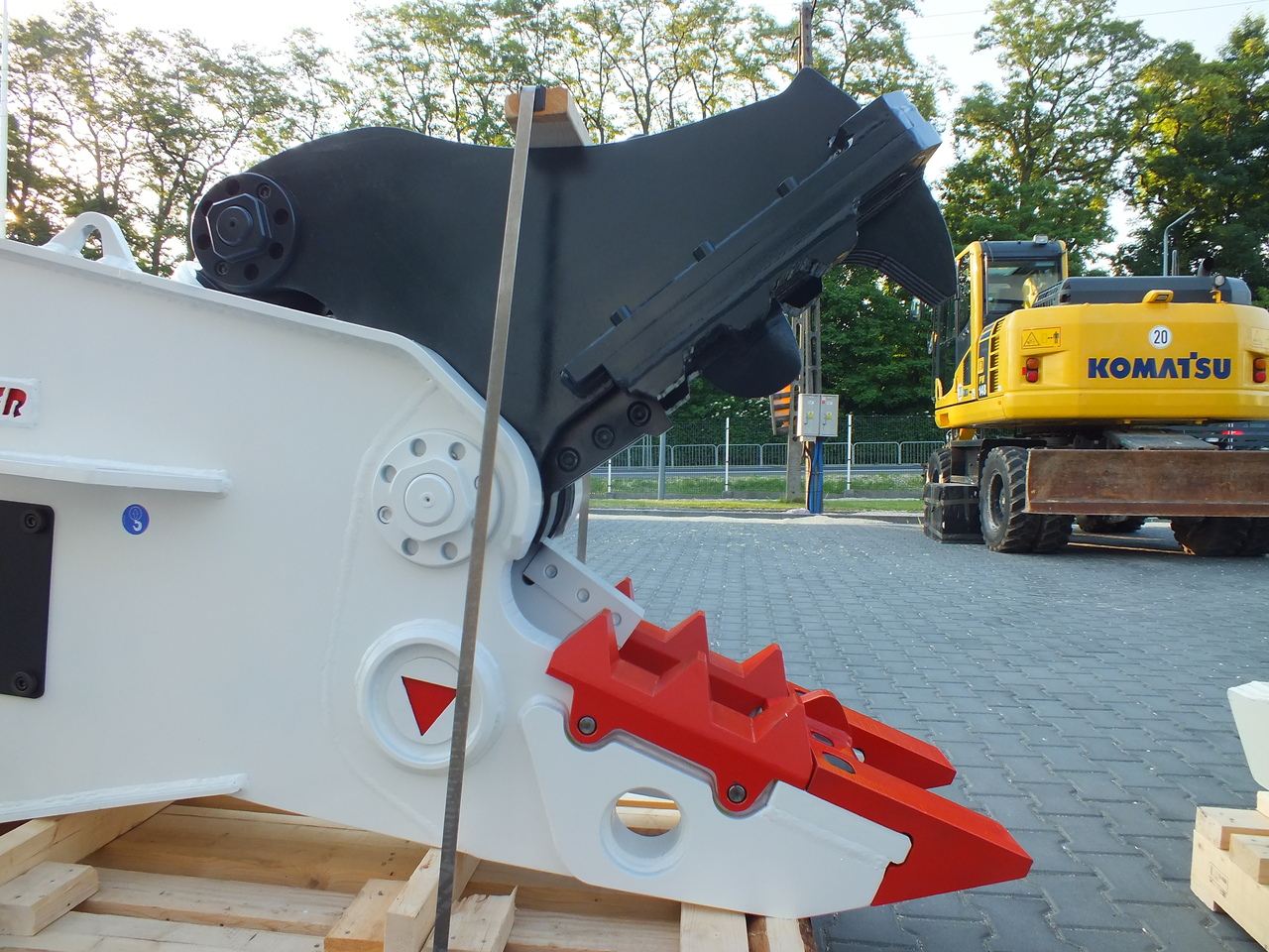 DEMOQ DRK 21 Hydraulic Rotating Pulveriser Crusher 2000 KG - Гидроножницы для Экскаваторов: фото 3 DEMOQ DRK 21 Hydraulic Rotating Pulveriser Crusher 2000 KG - Гидроножницы для Экскаваторов: фото 3