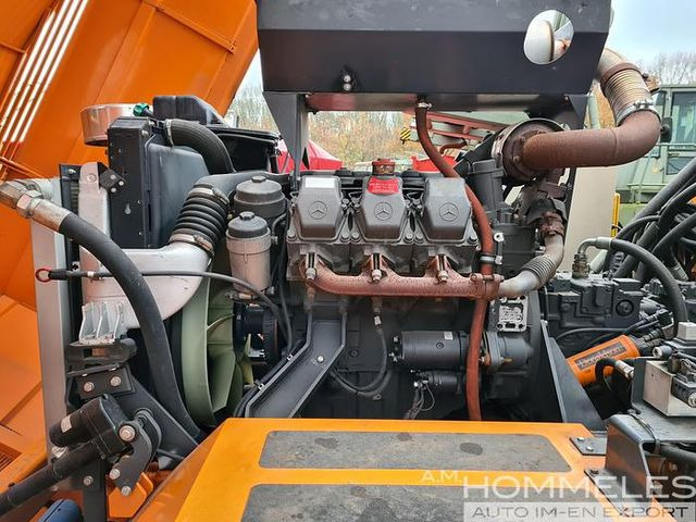 Подметально-уборочная машина Overaasen RS 200: фото 14 Подметально-уборочная машина Overaasen RS 200: фото 14