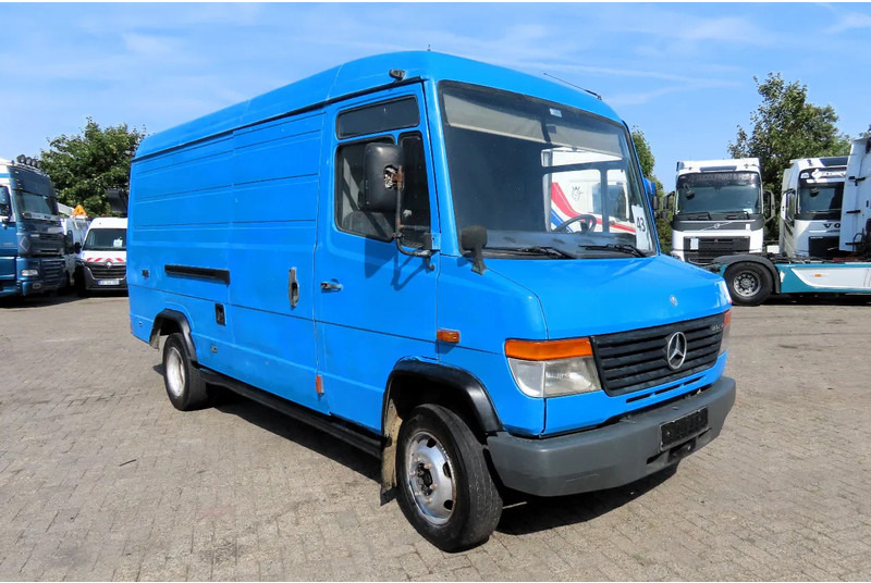 Mercedes-Benz Vario 812D - Цельнометаллический фургон: фото 3 Mercedes-Benz Vario 812D - Цельнометаллический фургон: фото 3