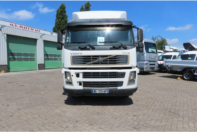 Volvo FM 380 8x4 FULL SPRING. 100% condition! - Грузовик-шасси: фото 2 Volvo FM 380 8x4 FULL SPRING. 100% condition! - Грузовик-шасси: фото 2