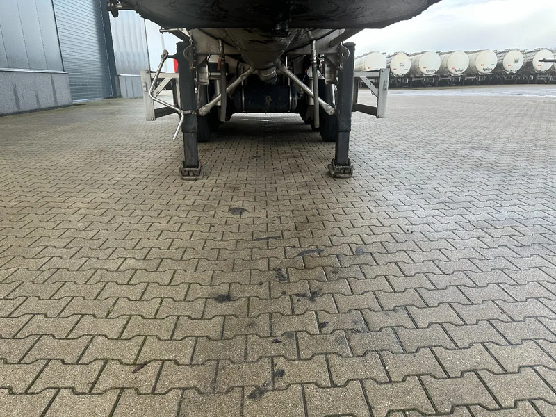 Полуприцеп-цистерна Для транспортировки пищевых продуктов Feldbinder LEBENSMITTEL / LEVENSMIDDELEN FOOD / 33.500L / 3-COMP / PUMPE / INOX / NL-trailer / APK: 07-2026: фото 16