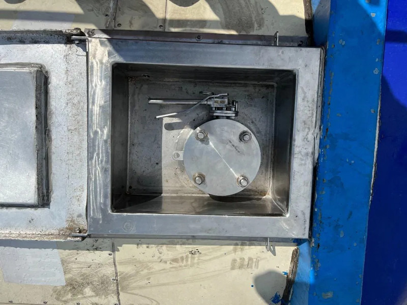 Танк-контейнер Van Hool 20FT SWAPBODY 28.075L, UN PORTABLE, T11, valid 5Y- + CSC inspection: 10/2025: фото 17 Танк-контейнер Van Hool 20FT SWAPBODY 28.075L, UN PORTABLE, T11, valid 5Y- + CSC inspection: 10/2025: фото 17