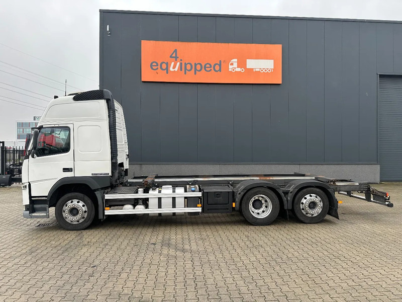 Volvo FM 380 Globetrotter 6x2, ADR (FL, AT, OX), LIFT/STEER, 636.183km - Грузовик-шасси: фото 3 Volvo FM 380 Globetrotter 6x2, ADR (FL, AT, OX), LIFT/STEER, 636.183km - Грузовик-шасси: фото 3
