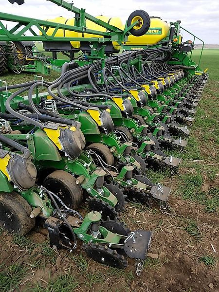 Yetter Düngerschar - Flüssigdünger - Адаптер для внутрипочвенного внесения удобрений: фото 2 Yetter Düngerschar - Flüssigdünger - Адаптер для внутрипочвенного внесения удобрений: фото 2