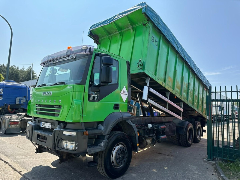 Iveco TRAKKER 310 6x4 STEEL TIPPER / KIPPER 35m³ - MANUAL ZF - BIG AXLES / HUB REDUCTION - STEEL SPRING / BLATT / LAMES - Самосвал: фото 3 Iveco TRAKKER 310 6x4 STEEL TIPPER / KIPPER 35m³ - MANUAL ZF - BIG AXLES / HUB REDUCTION - STEEL SPRING / BLATT / LAMES - Самосвал: фото 3
