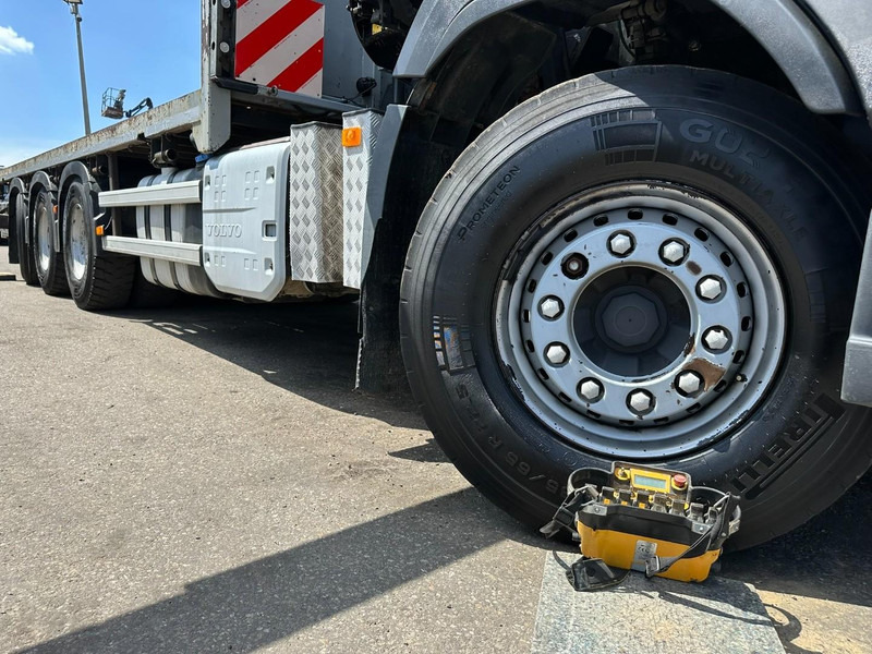 Автоманипулятор Volvo FMX 330 8x4 TRIDEM + CRANE EFFER 265 / 6S - PLATFORM 7m50 - EURO 6 - RADIO - *473.000km* - TÜV 05/2026 - BE TRUCK: фото 16