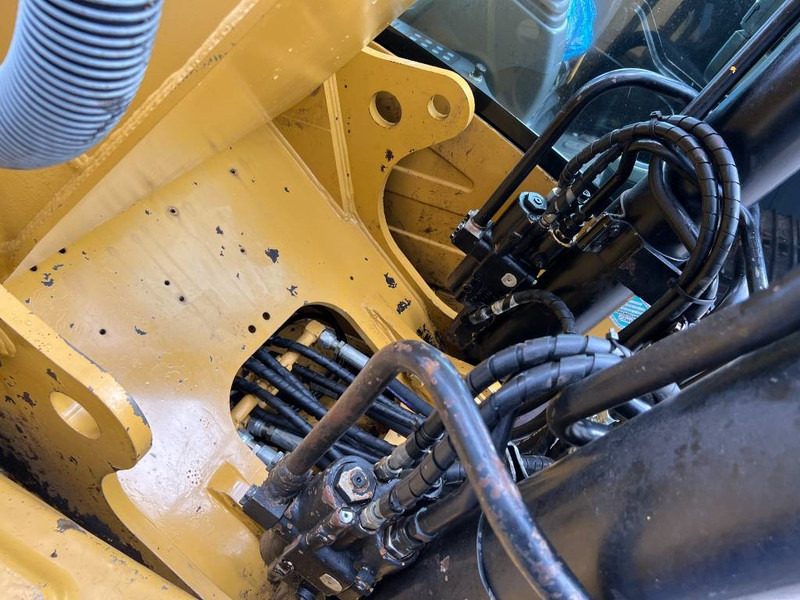 Гусеничный экскаватор Cat 320D L: фото 17 Гусеничный экскаватор Cat 320D L: фото 17