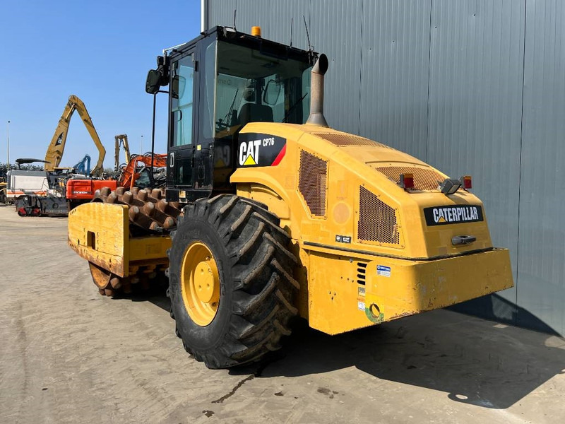 Cat CP76 - Каток: фото 3 Cat CP76 - Каток: фото 3