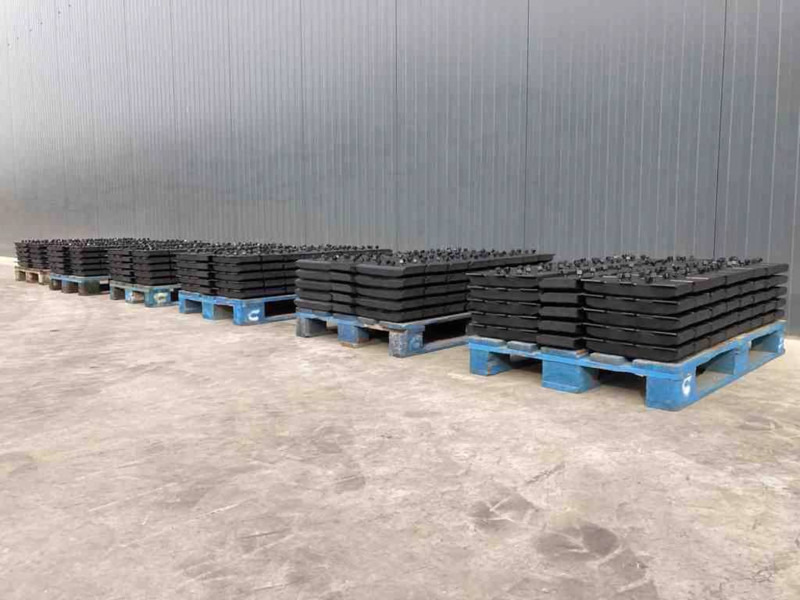 Demag Rubber Asphalt Pads - Рама/ Шасси для Строительной техники: фото 1 Demag Rubber Asphalt Pads - Рама/ Шасси для Строительной техники: фото 1
