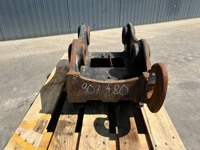 OilQuick OQ65 - M314F / M316F / M318F - Сцепное устройство для Строительной техники: фото 2 OilQuick OQ65 - M314F / M316F / M318F - Сцепное устройство для Строительной техники: фото 2