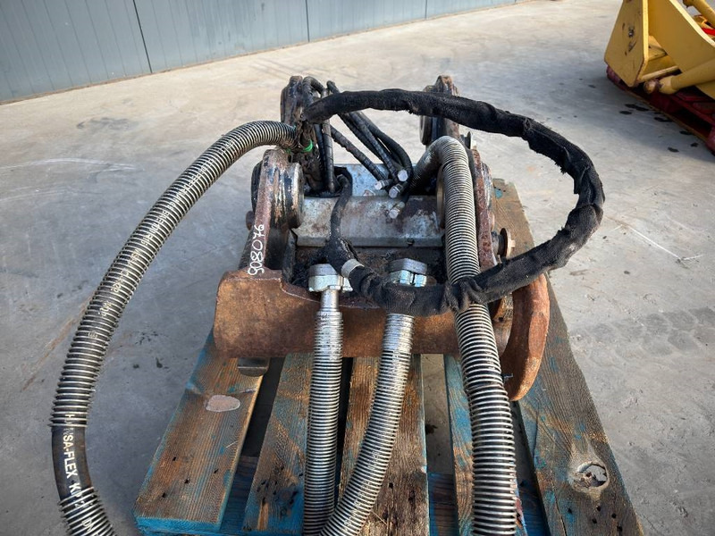 OilQuick OQ70/55 - M314F / M316F / M318F - Сцепное устройство для Строительной техники: фото 2 OilQuick OQ70/55 - M314F / M316F / M318F - Сцепное устройство для Строительной техники: фото 2