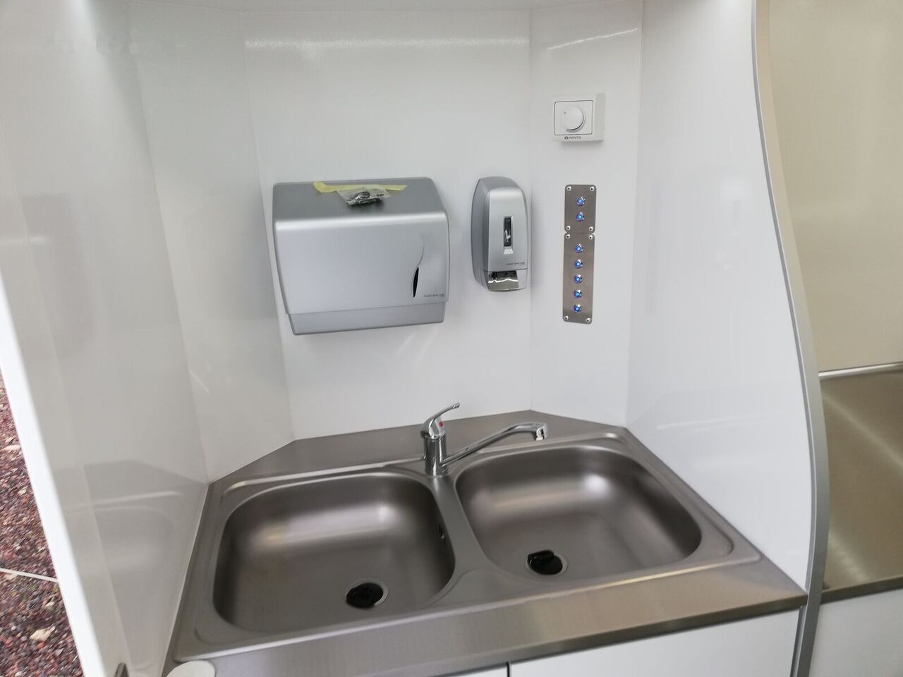 Новый Торговый прицеп Bannert ***NA ZAMÓWIENIE*** IMBISS: фото 23 Новый Торговый прицеп Bannert ***NA ZAMÓWIENIE*** IMBISS: фото 23