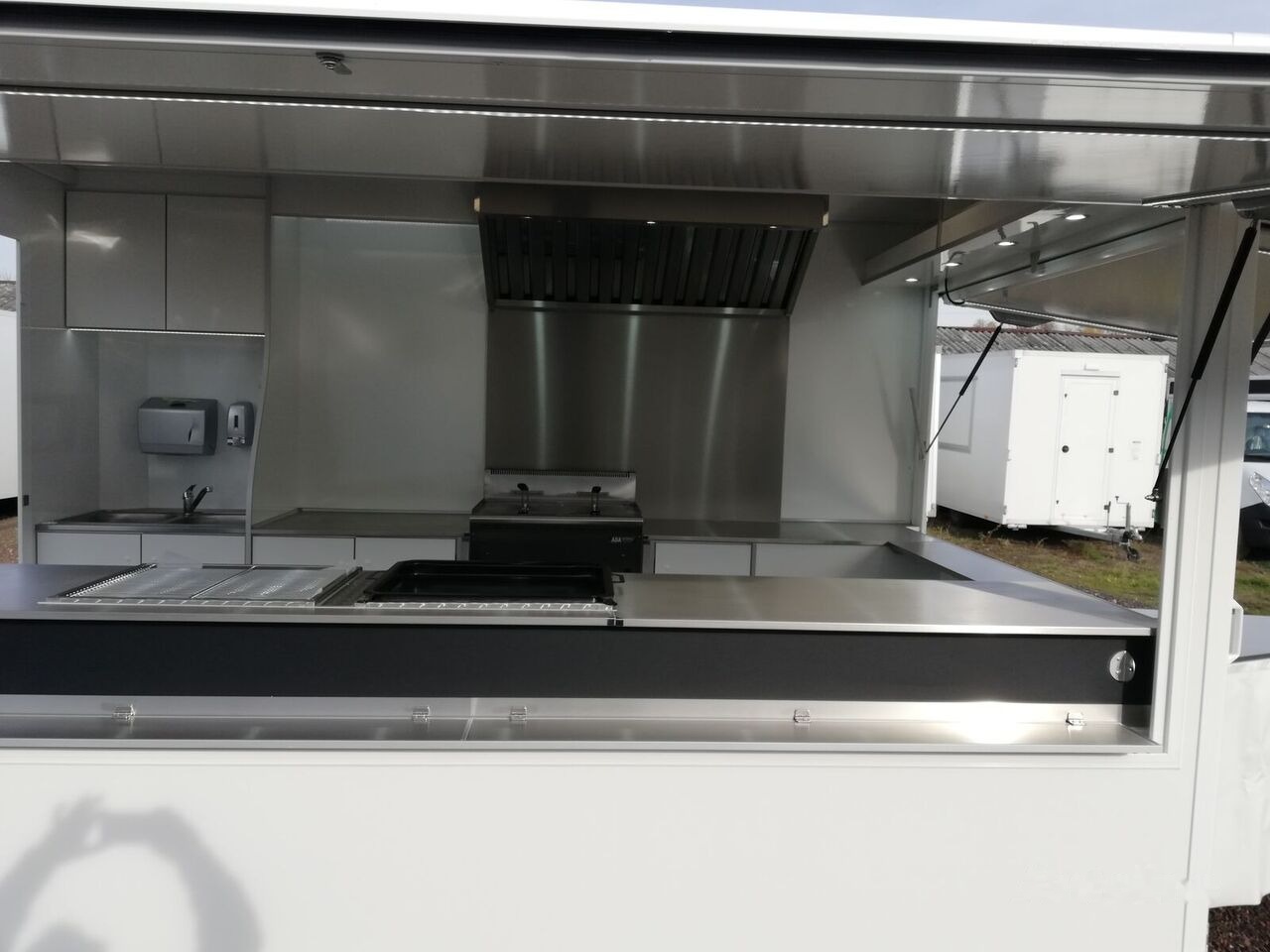 Новый Торговый прицеп Bannert ***NA ZAMÓWIENIE*** IMBISS: фото 11 Новый Торговый прицеп Bannert ***NA ZAMÓWIENIE*** IMBISS: фото 11