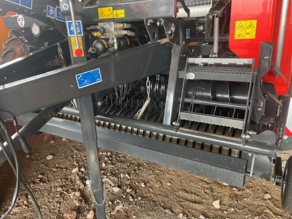 Rundballenpresse Kuhn FB 3125 OC 14 - Пресс-подборщик рулонный: фото 4 Rundballenpresse Kuhn FB 3125 OC 14 - Пресс-подборщик рулонный: фото 4