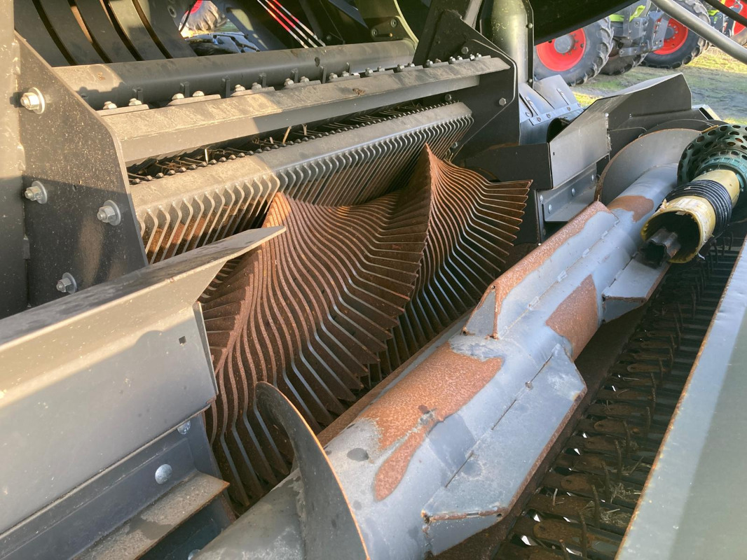 CLAAS Quadrant 5300 FC - Пресс-подборщик тюковый: фото 2 CLAAS Quadrant 5300 FC - Пресс-подборщик тюковый: фото 2