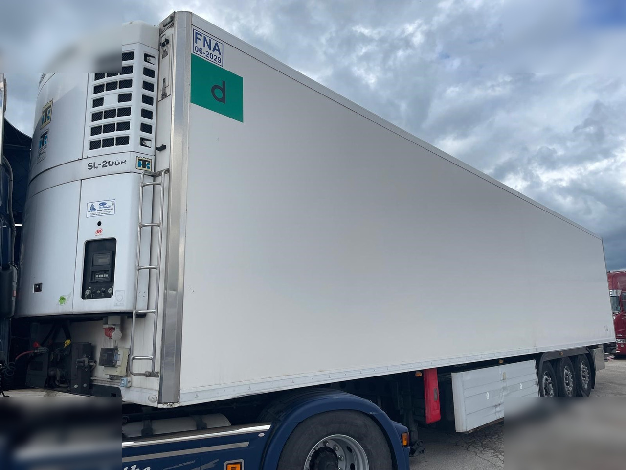 CARDI - Полуприцеп-рефрижератор: фото 1 CARDI - Полуприцеп-рефрижератор: фото 1