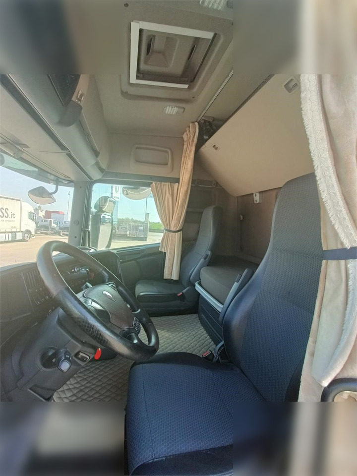 SCANIA R490 - Тягач: фото 5 SCANIA R490 - Тягач: фото 5