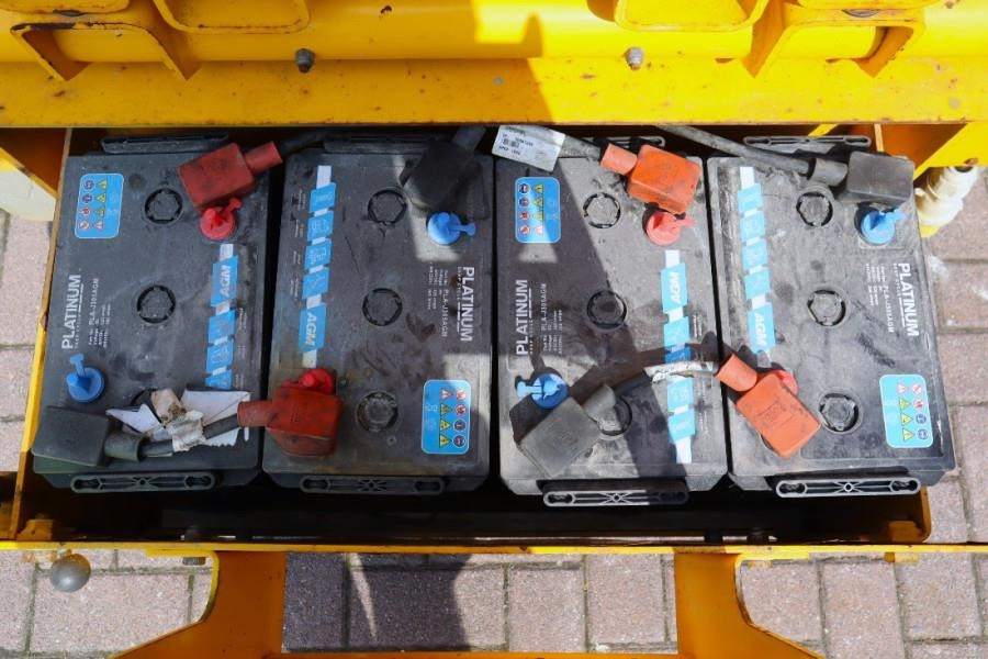 Haulotte Compact 14 Electric, 14m Working Height, 350kg Cap - Ножничный подъемник: фото 4 Haulotte Compact 14 Electric, 14m Working Height, 350kg Cap - Ножничный подъемник: фото 4