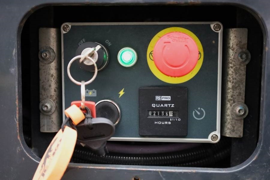 Jekko SPX532CL2 Electric, Remote Controlled, 17.3m Lifti - Гусеничный кран: фото 5 Jekko SPX532CL2 Electric, Remote Controlled, 17.3m Lifti - Гусеничный кран: фото 5