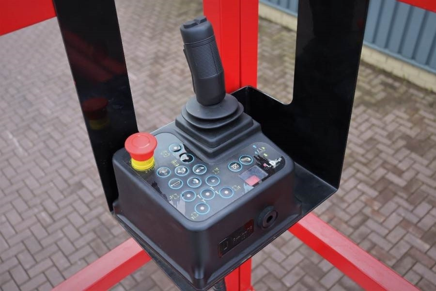 Magni DS1523RT New And Available Directly From Stock, Di - Ножничный подъемник: фото 4 Magni DS1523RT New And Available Directly From Stock, Di - Ножничный подъемник: фото 4