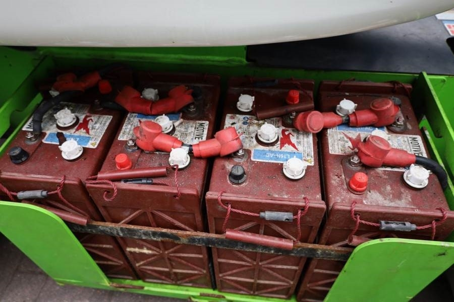 Коленчатый подъемник Niftylift HR17N Hybrid MK3 Hybrid Battery & Diesel, 17m Work: фото 13 Коленчатый подъемник Niftylift HR17N Hybrid MK3 Hybrid Battery & Diesel, 17m Work: фото 13