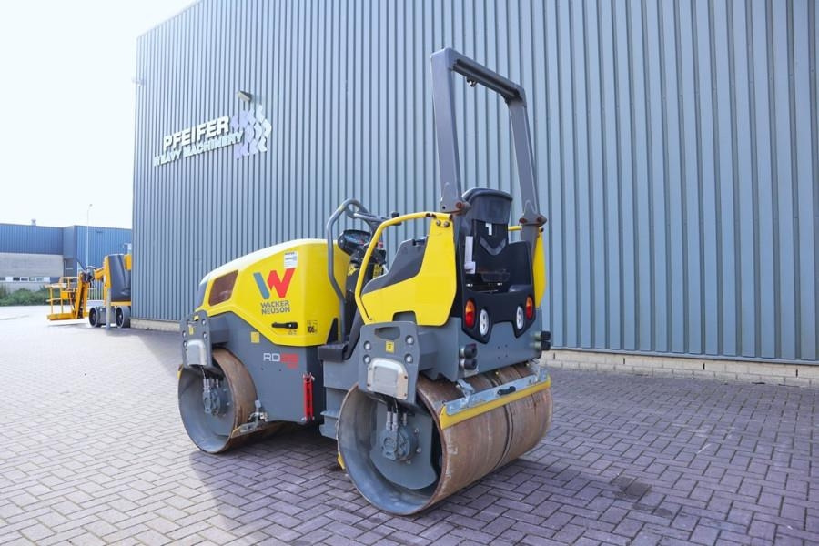 Дорожный каток Wacker Neuson RD28-120 Diesel, Front And Rear Vibrating Smooth D: фото 8
