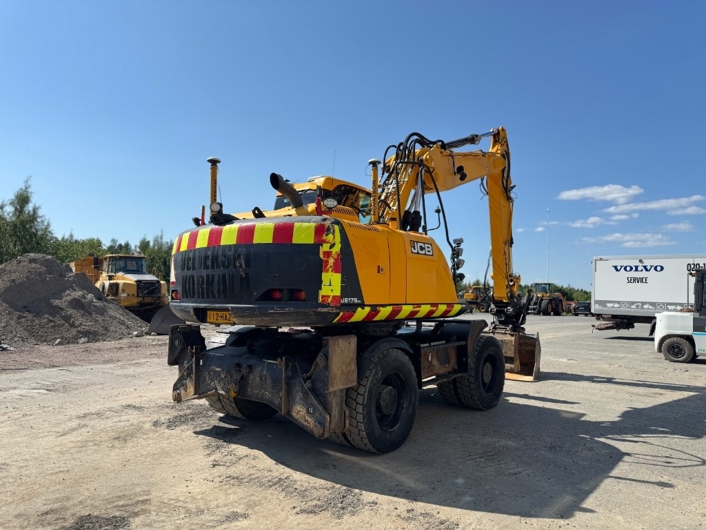 JCB 175 - Колёсный экскаватор: фото 2 JCB 175 - Колёсный экскаватор: фото 2