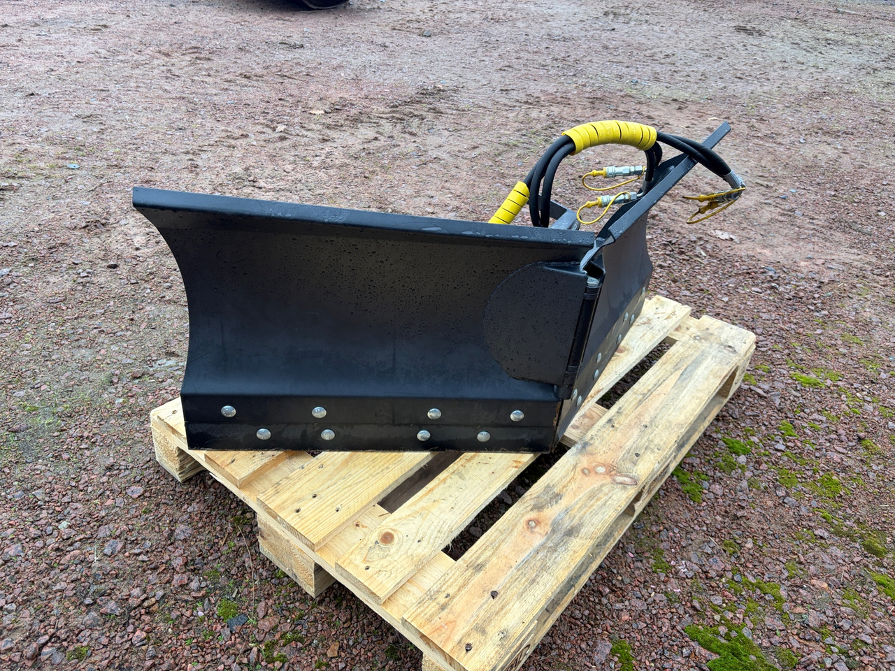 Kova - Отвал для снега: фото 1 Kova - Отвал для снега: фото 1