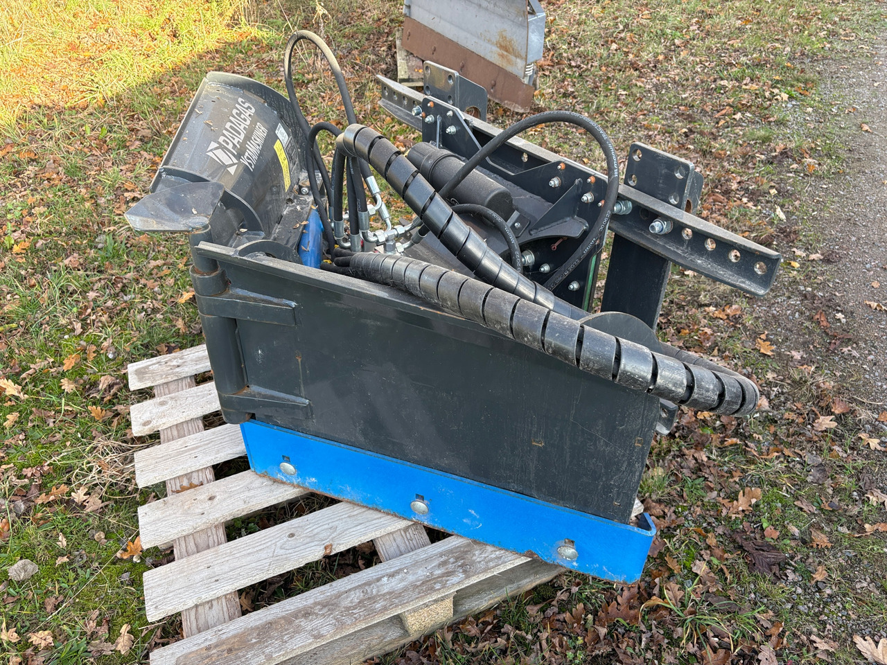 Padagas SSVL-17L - Отвал для снега: фото 1 Padagas SSVL-17L - Отвал для снега: фото 1