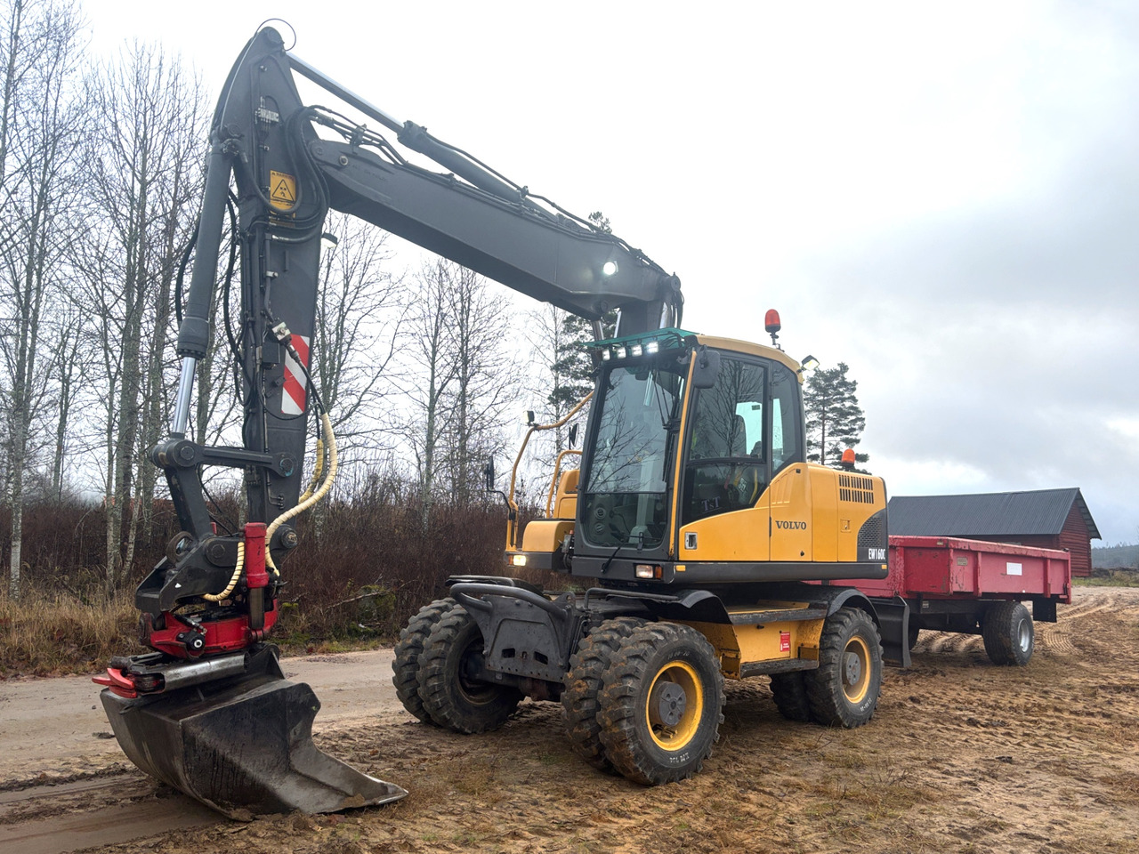 Volvo EW160C - Экскаватор: фото 1 Volvo EW160C - Экскаватор: фото 1