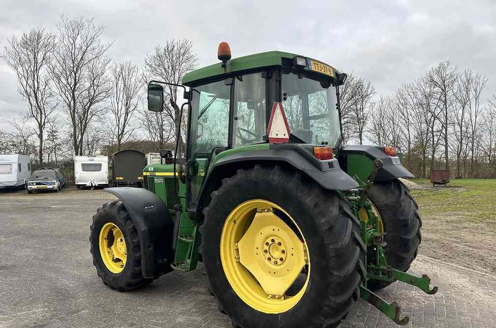 John Deere 6310, fronthef + pto - Трактор: фото 2 John Deere 6310, fronthef + pto - Трактор: фото 2